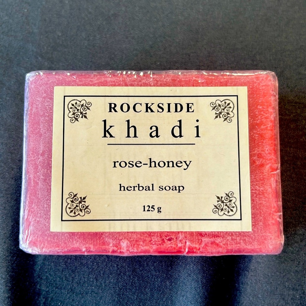 Rose-honey soap. NIB/NWT.  Fair offers welcome!